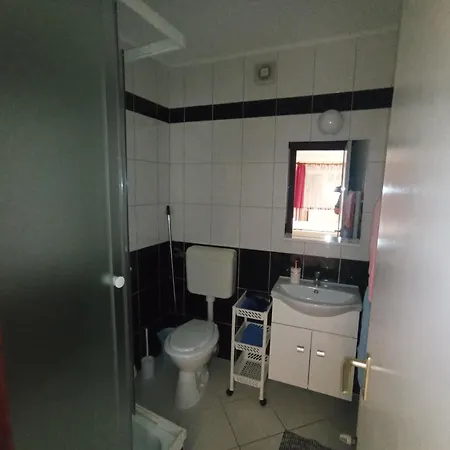 דירה Magdalena Apartmanhaz *