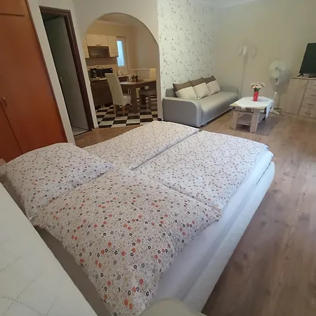 דירה Magdalena Apartmanhaz