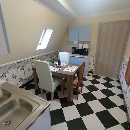 דירה Magdalena Apartmanhaz